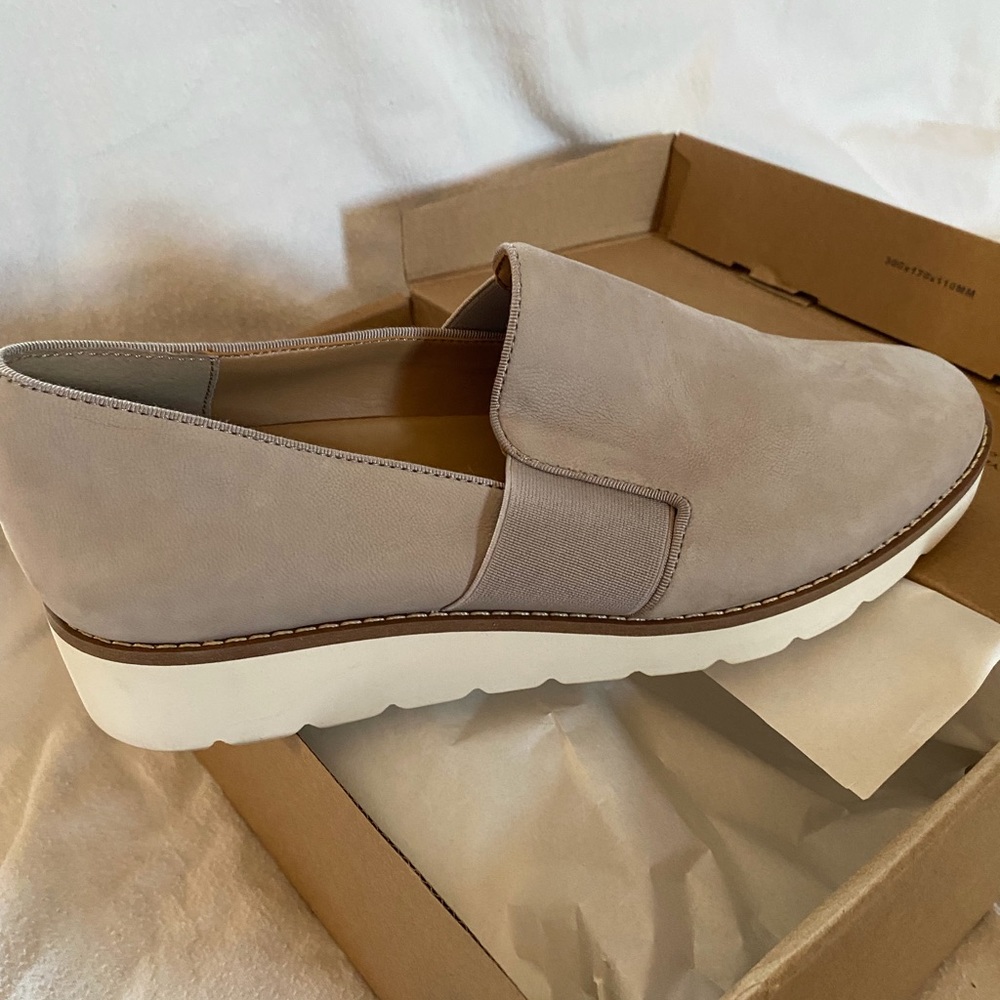 Franco Sarto, 8.5 M, leather slip on tan shoes